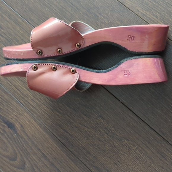 CHANEL Vintage Interlocking CC Logo Clogs - Picture 9 of 16